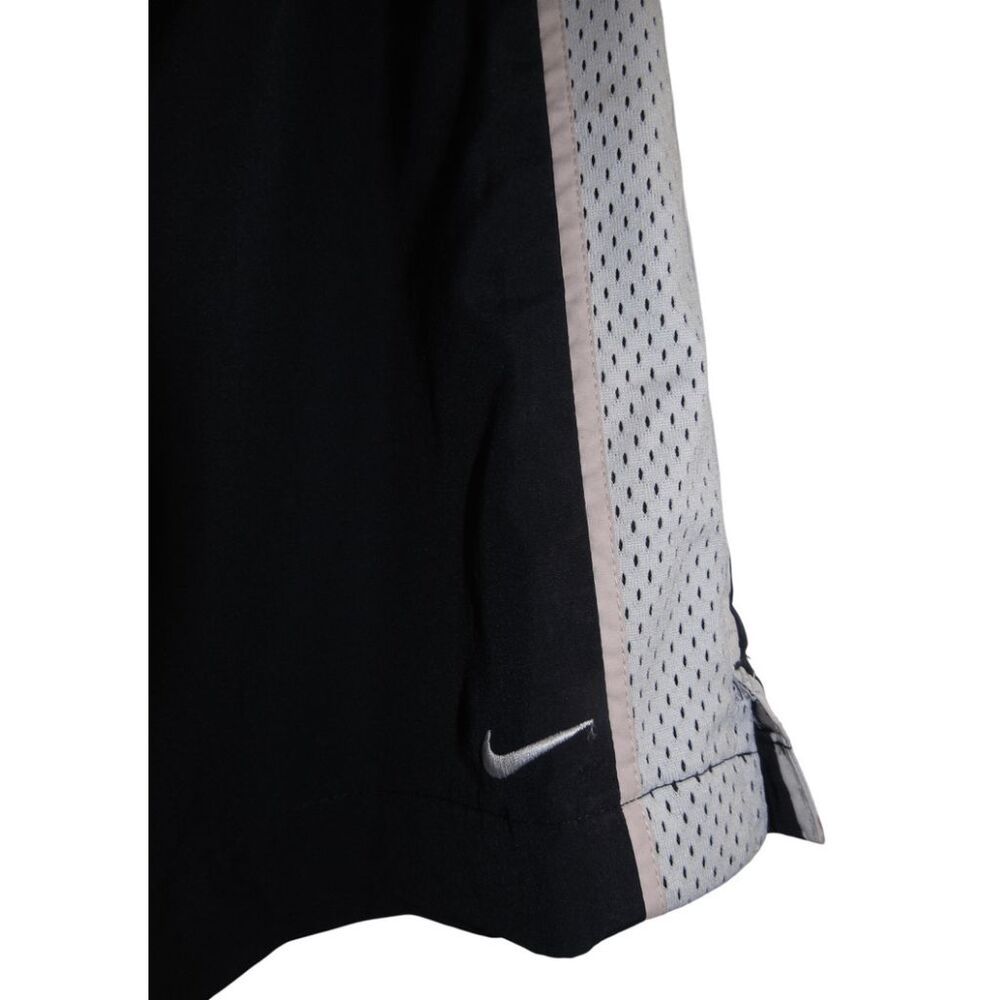 Nike Running‎ Lightweight Shorts Sz L 12-14 - Picture 2 of 4